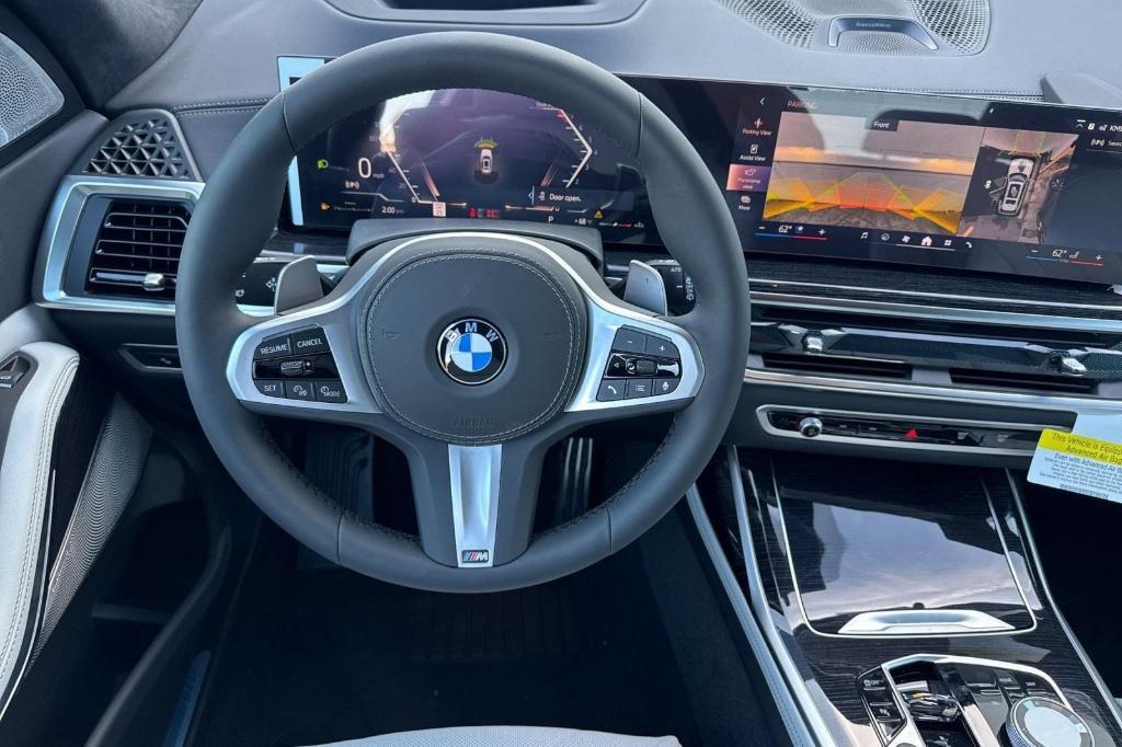 new 2026 BMW X7 car, priced at $106,710