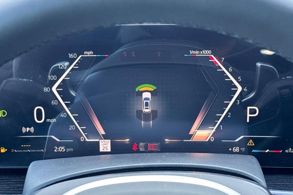 new 2026 BMW X7 car, priced at $106,710