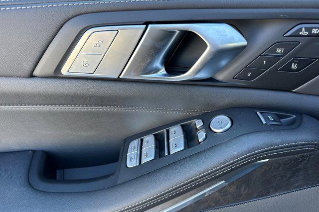 new 2026 BMW X7 car, priced at $97,140