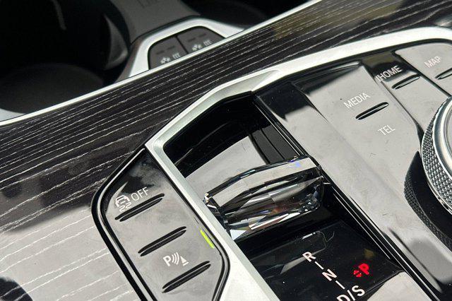 new 2026 BMW X7 car, priced at $123,365