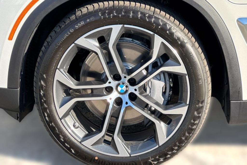 new 2026 BMW X5 PHEV car, priced at $83,450