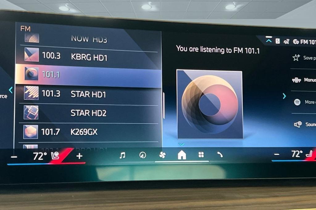 new 2026 BMW X7 car, priced at $93,540