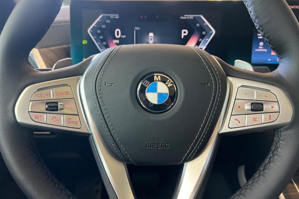 new 2026 BMW X7 car, priced at $93,540
