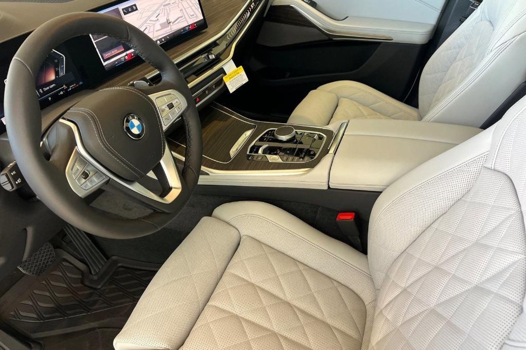 new 2026 BMW X7 car, priced at $93,540