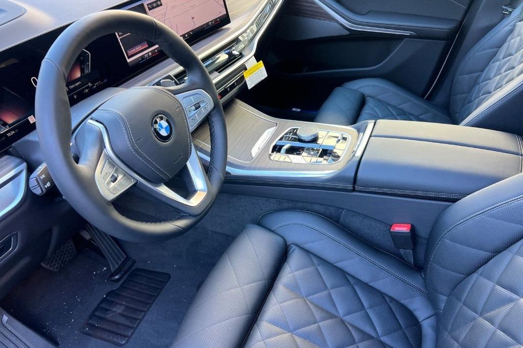 new 2026 BMW X7 car, priced at $92,490