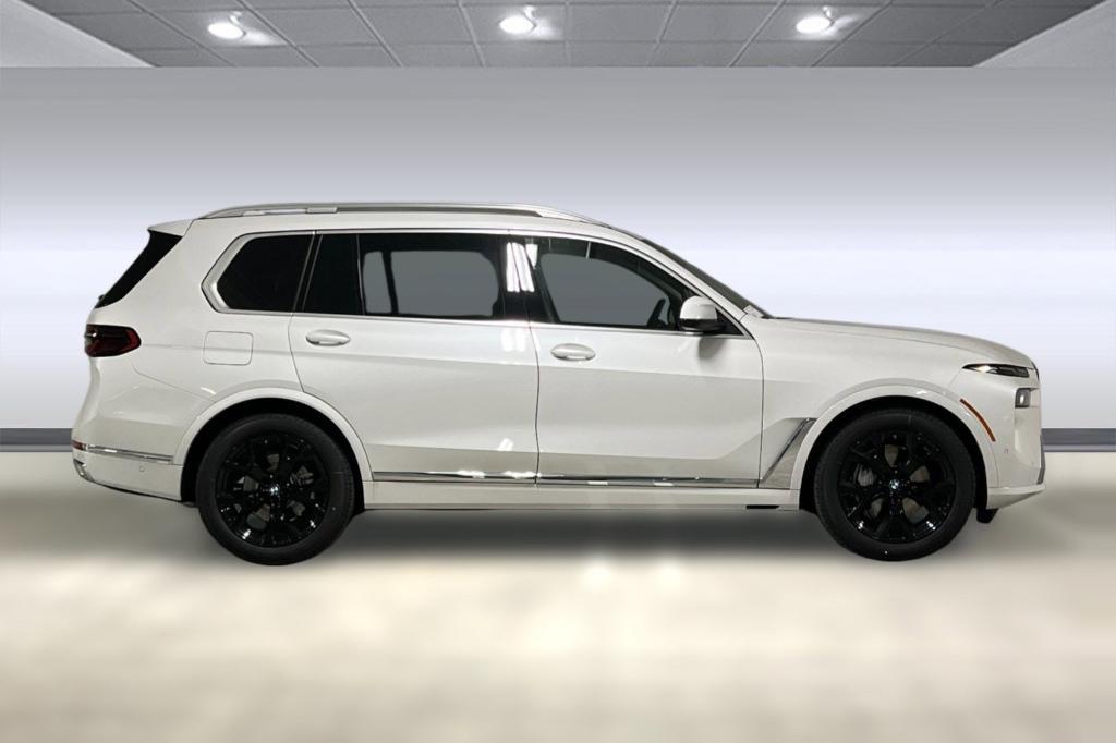 new 2026 BMW X7 car, priced at $92,490
