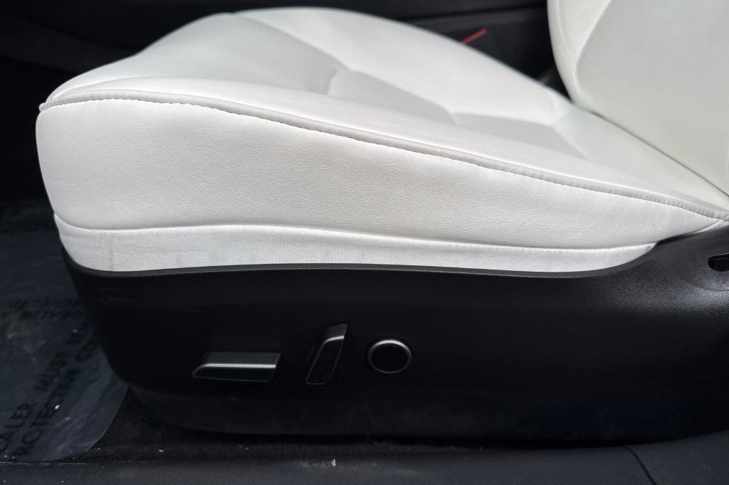 used 2022 Tesla Model 3 car, priced at $26,999