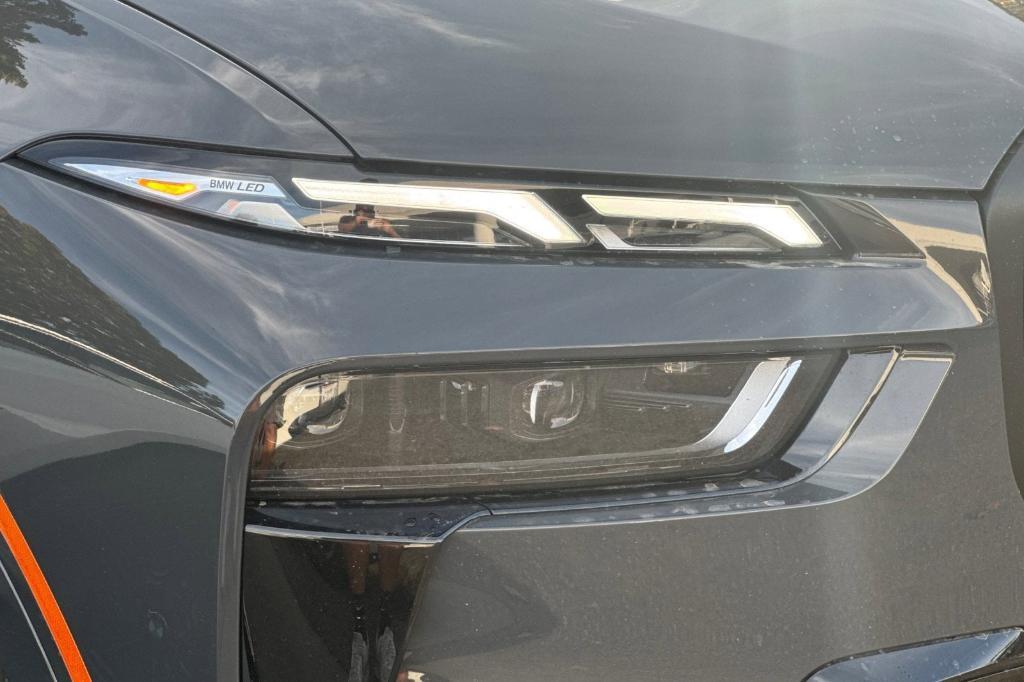 new 2026 BMW X7 car, priced at $122,820