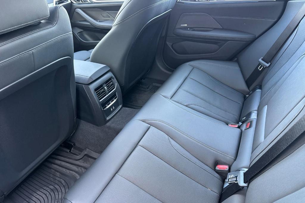 new 2026 BMW X7 car, priced at $122,820