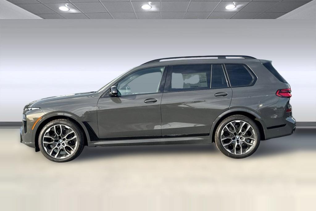 new 2026 BMW X7 car, priced at $122,820