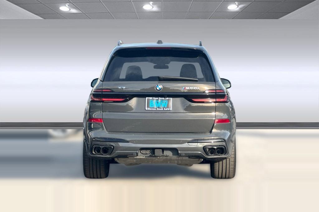 new 2026 BMW X7 car, priced at $122,820