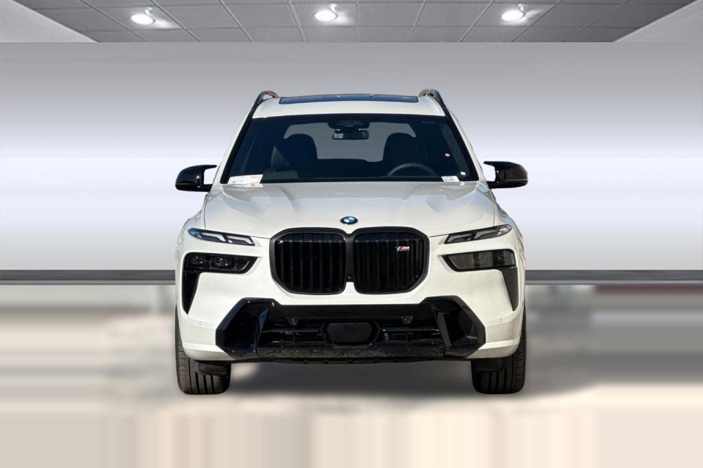 new 2026 BMW X7 car, priced at $127,310