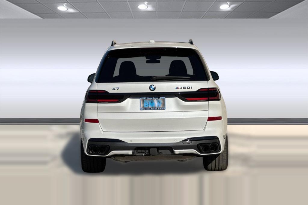 new 2026 BMW X7 car, priced at $127,310