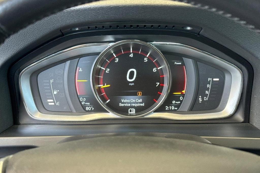 used 2015 Volvo V60 car, priced at $9,999