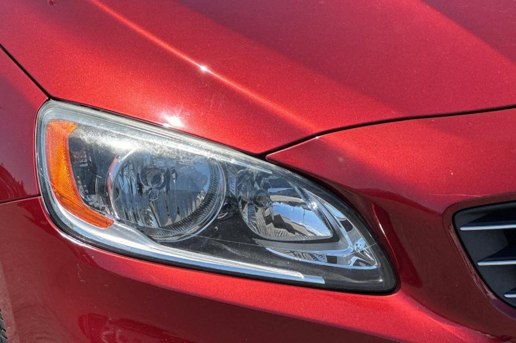 used 2015 Volvo V60 car, priced at $9,999