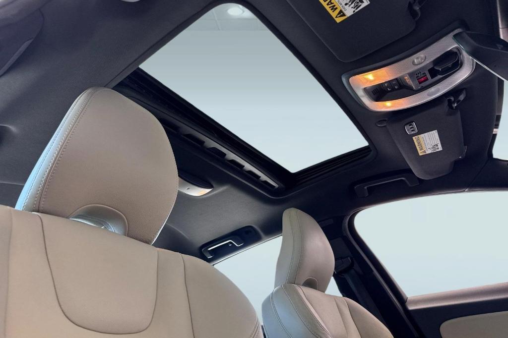 used 2015 Volvo V60 car, priced at $9,999