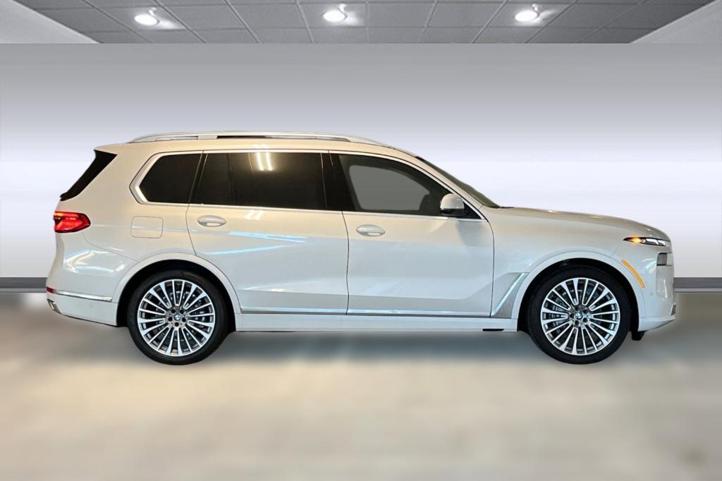new 2026 BMW X7 car, priced at $99,140