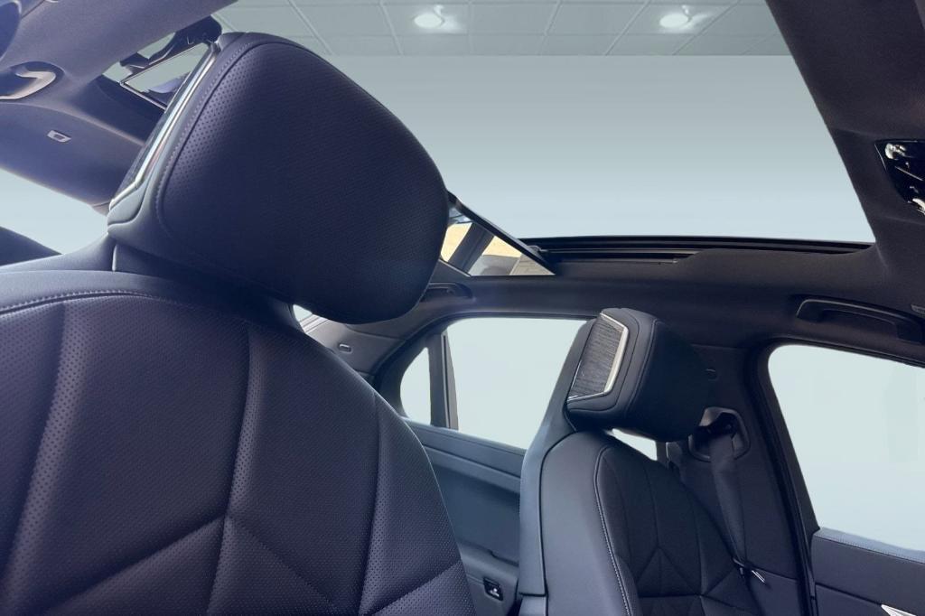 new 2025 BMW 740 car, priced at $107,975