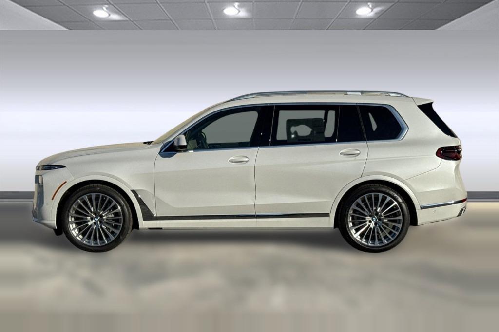 new 2026 BMW X7 car, priced at $98,140