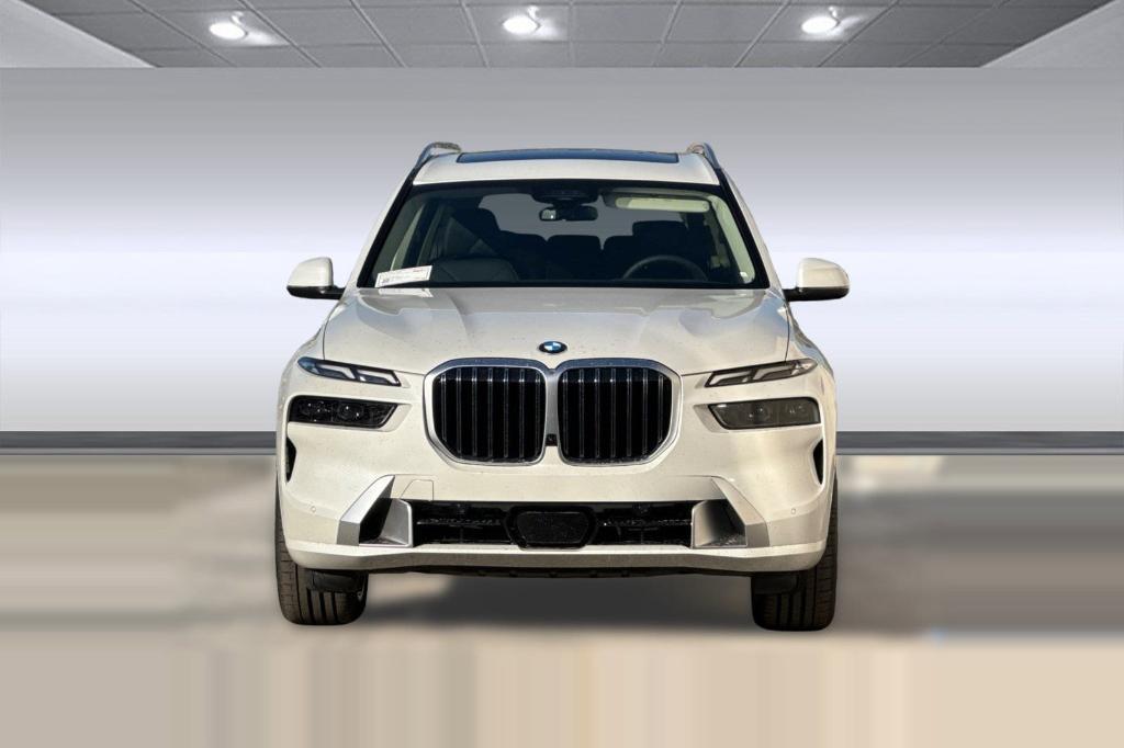 new 2026 BMW X7 car, priced at $98,140