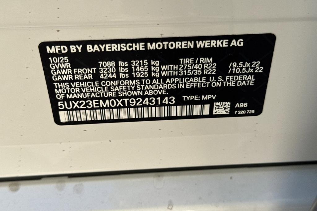 new 2026 BMW X7 car, priced at $98,140