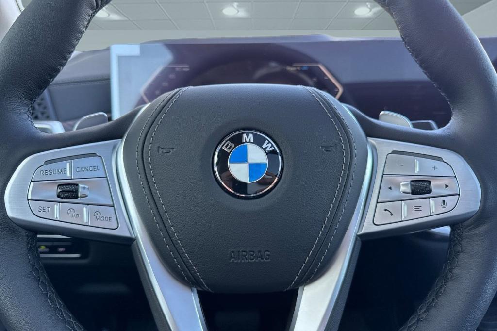 new 2026 BMW X7 car, priced at $92,540