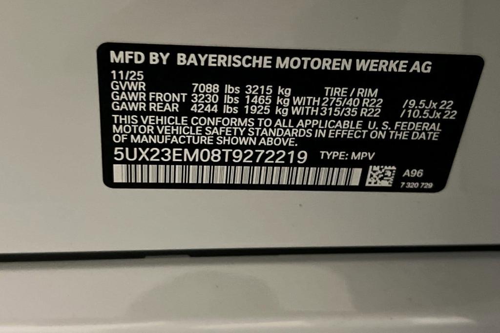 new 2026 BMW X7 car, priced at $106,710