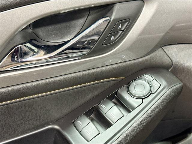 used 2019 Chevrolet Traverse car, priced at $14,000