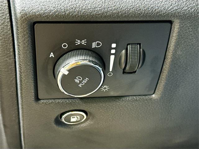 used 2018 Jeep Grand Cherokee car, priced at $13,375