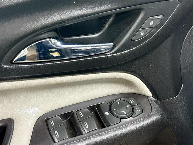 used 2020 Chevrolet Equinox car, priced at $12,686