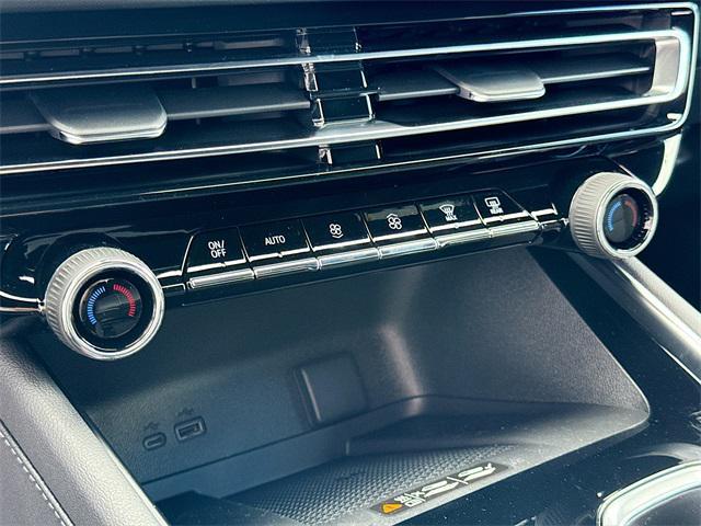 new 2026 Chevrolet Traverse car, priced at $36,415