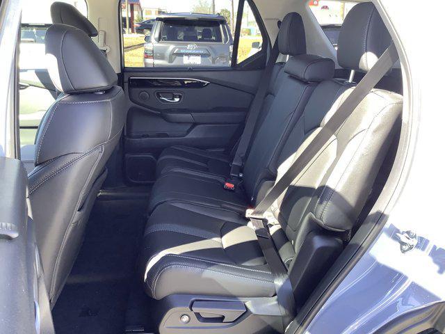 new 2026 Honda Pilot car, priced at $46,445