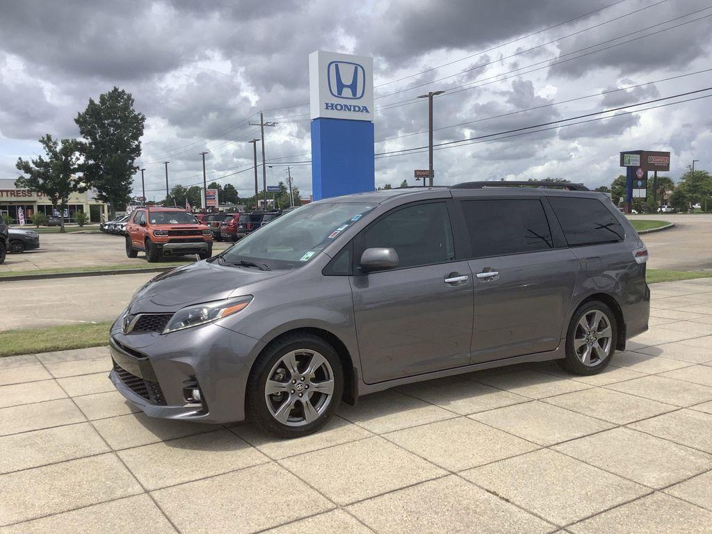 used 2018 Toyota Sienna car, priced at $24,766