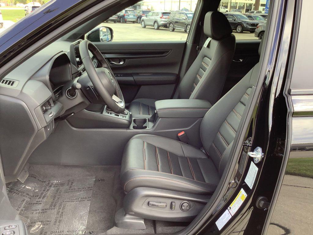 new 2026 Honda CR-V Hybrid car, priced at $40,611