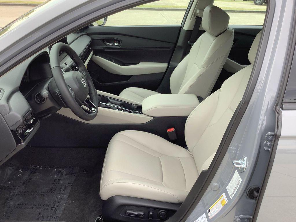 new 2026 Honda Accord Hybrid car, priced at $37,281