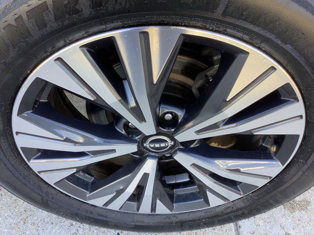 used 2023 Nissan Rogue car, priced at $20,566