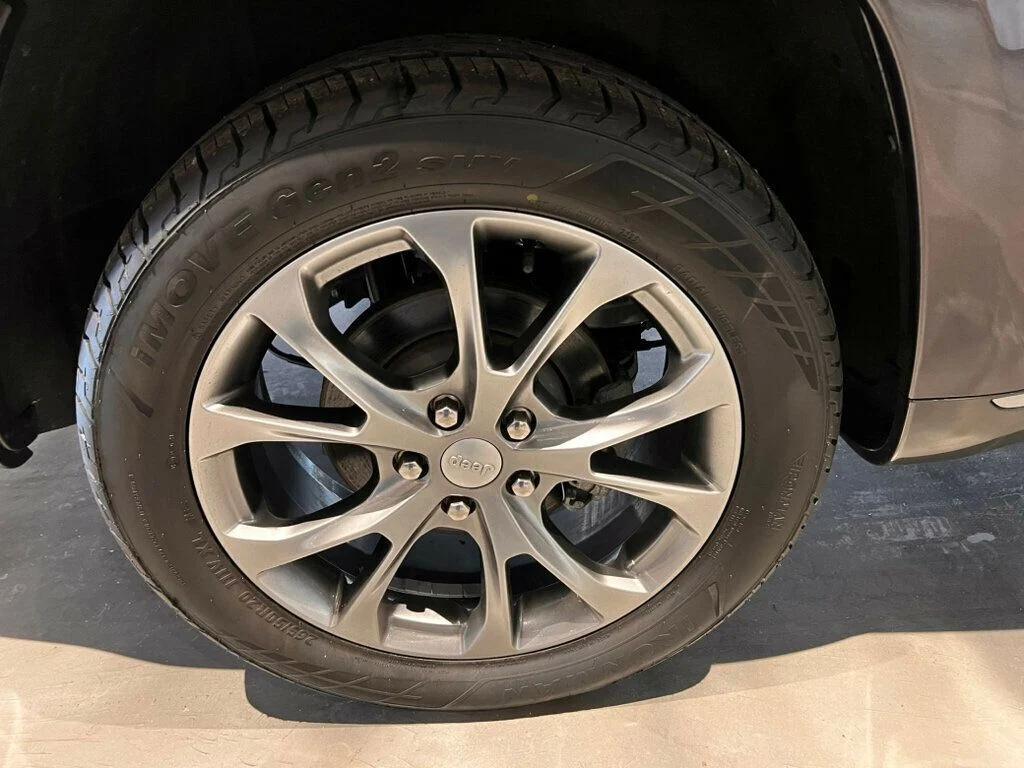 used 2021 Jeep Grand Cherokee car, priced at $30,803