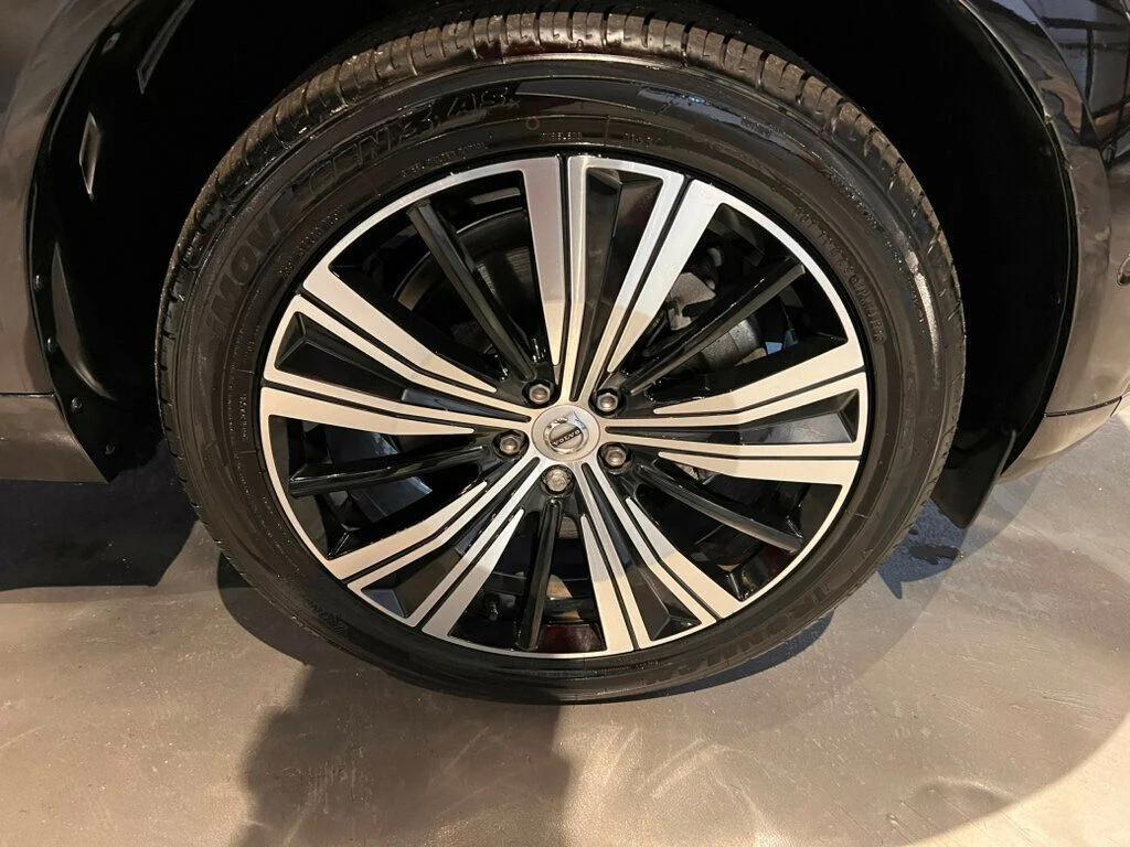 used 2022 Volvo XC60 Recharge Plug-In Hybrid car, priced at $31,674