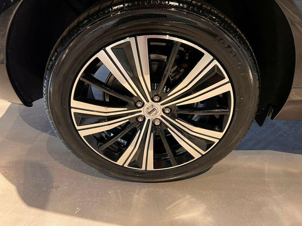 used 2022 Volvo XC60 Recharge Plug-In Hybrid car, priced at $32,881