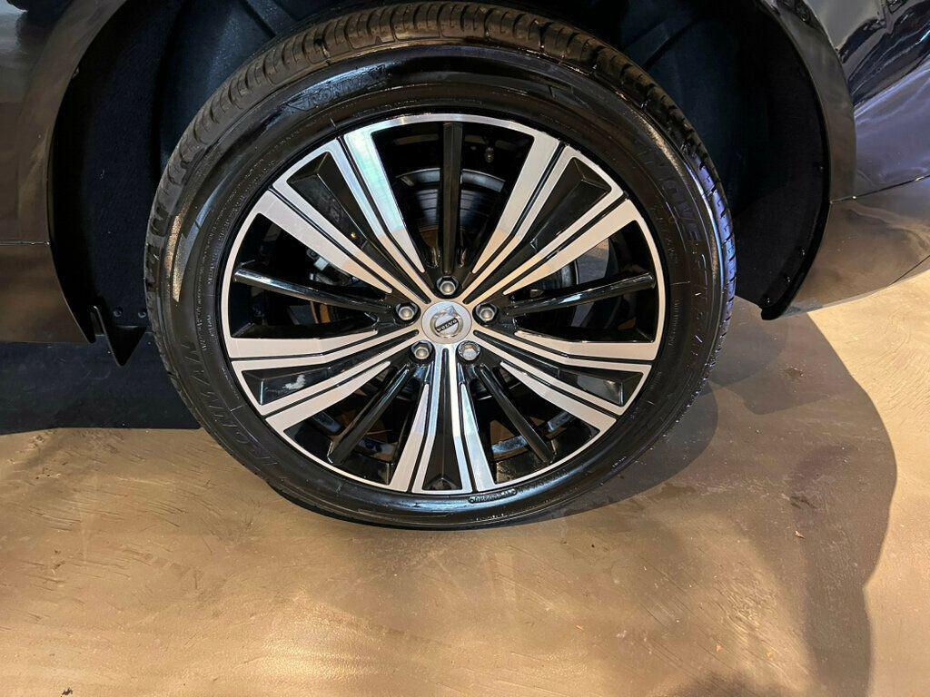 used 2022 Volvo XC60 Recharge Plug-In Hybrid car, priced at $32,881