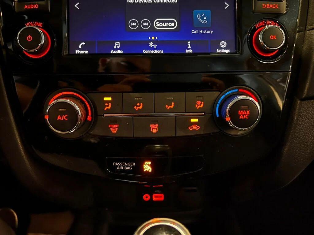 used 2020 Nissan Rogue car, priced at $13,105