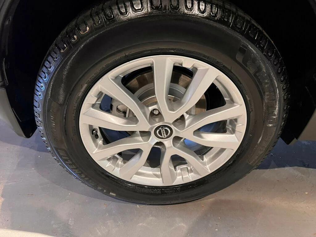 used 2020 Nissan Rogue car, priced at $13,105