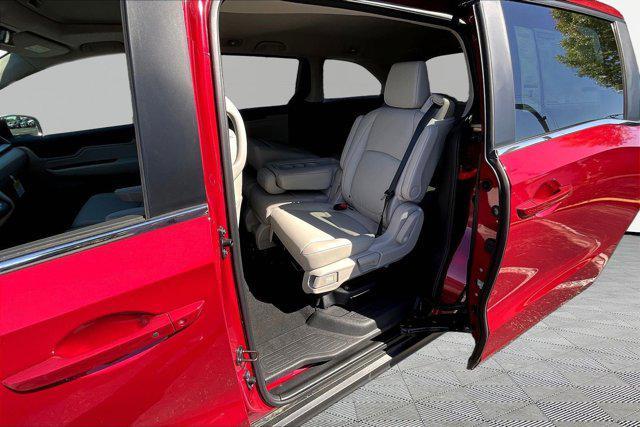 new 2026 Honda Odyssey car, priced at $42,491