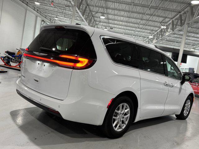 used 2024 Chrysler Pacifica car, priced at $25,591