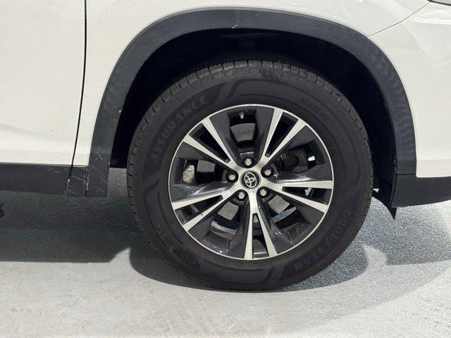 used 2019 Toyota Highlander car, priced at $15,327