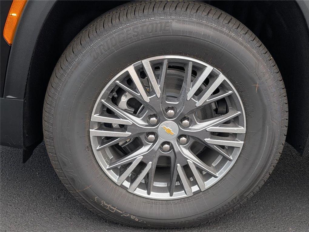 new 2026 Chevrolet Traverse car, priced at $43,765