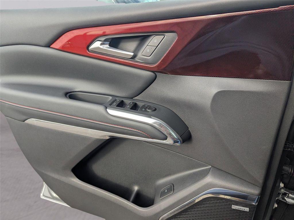 new 2026 Chevrolet Traverse car, priced at $52,611