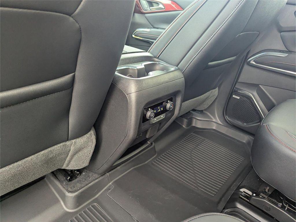 new 2026 Chevrolet Traverse car, priced at $52,611