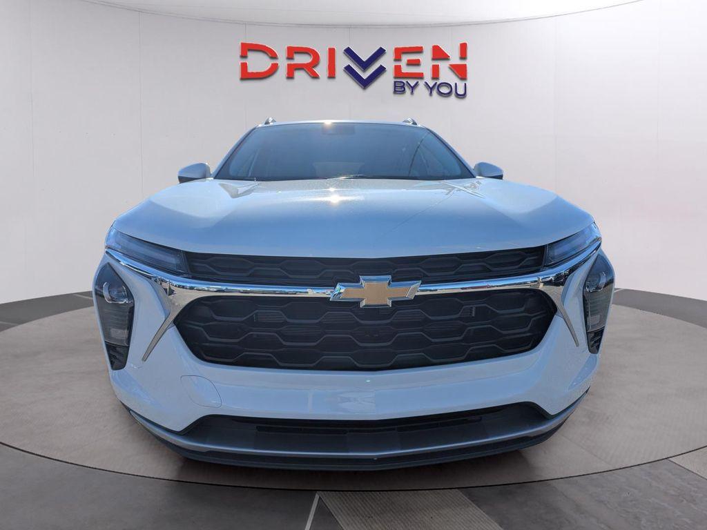 new 2026 Chevrolet Trax car, priced at $23,577