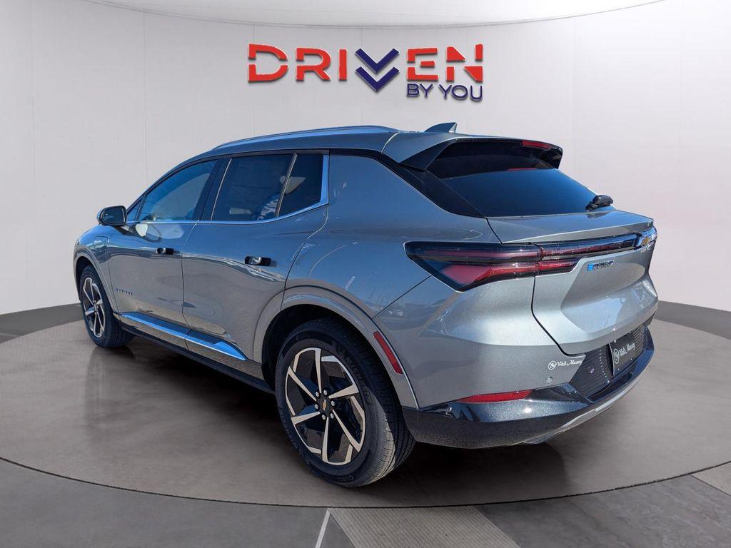 new 2025 Chevrolet Equinox EV car, priced at $41,647